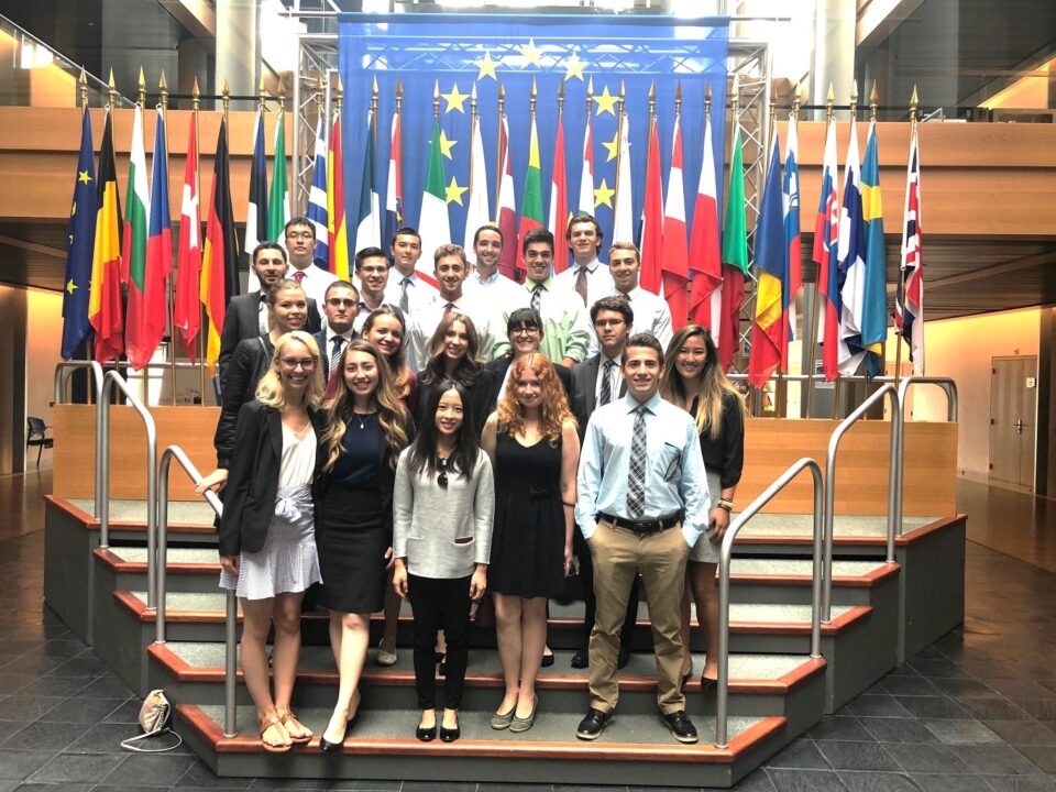 Students gathering for photo at EU parliment